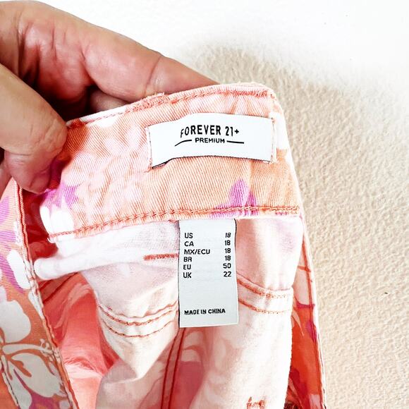 [Forever 21+] Orange Pink Hawaiian Floral Patch Pocket High Rise Shorts Size 18 - Picture 9 of 10